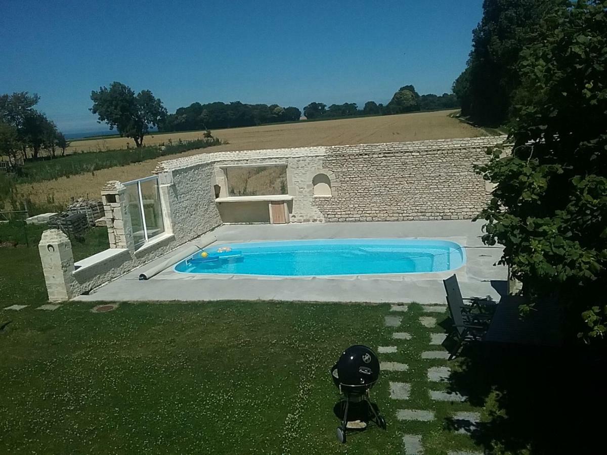 Cottage B2 Bazenville Bagian luar foto